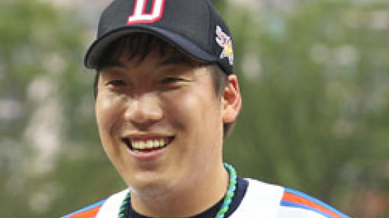 [프로야구] MLB 스카우트 앞 김현수, 2안타·2볼넷 100% 출루