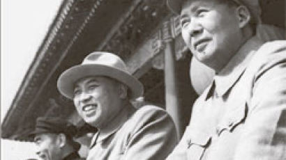 61년 전 김일성 자리에 박 대통령 … “동북아 탈냉전 기류”