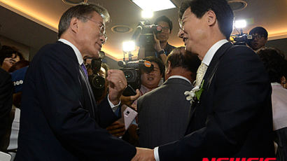 재신임투표관리위원장 신기남의원 "13일부터 하려던 투표와 조사 연기시킨 상황"