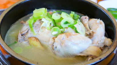 [오늘 점심 뭐 먹지?] 원조닭한마리 - 갓 잡은 닭으로 우려낸 깊은 국물 맛