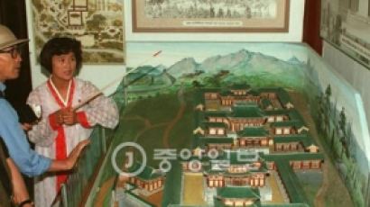 ‘황성옛터’만월대, 남북 손잡고 600년 잠 깨운다