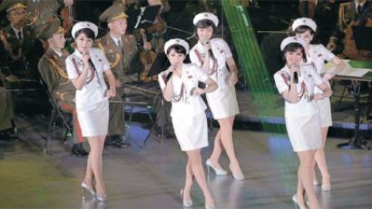 [사진] ‘북한판 걸그룹 ’ 모란봉악단