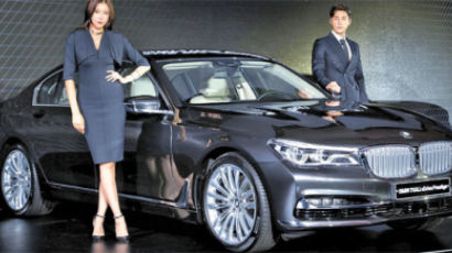 새 얼굴 BMW 7시리즈 … 벤츠 S클래스와 정면대결