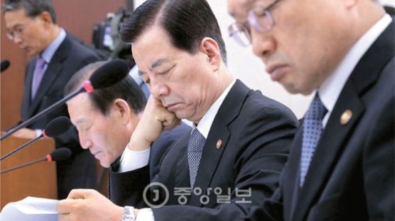 주철기 ‘KF-X 경질’… 국방장관·방사청장 앞에서 멈춘 문책