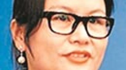중국 최고 여자부자 저우췬페이 자수성가형 … 재산 8조8000억원 