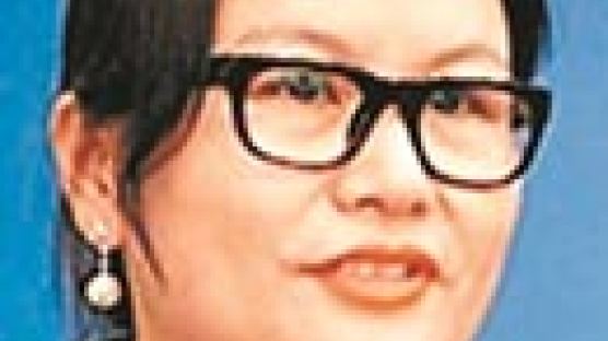 중국 최고 여자부자 저우췬페이 자수성가형 … 재산 8조8000억원 
