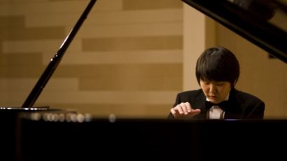 조성진 한국인 최초 '쇼팽 피아노 콩쿠르' 우승…한국서도 갈라콘서트