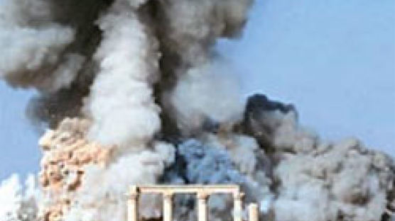  IS, 팔미라 유적 또 파괴 … 기둥에 인질 묶어 폭파 