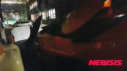 강남서 손님 태우던 택시, 수억원대 람보르기니와 충돌