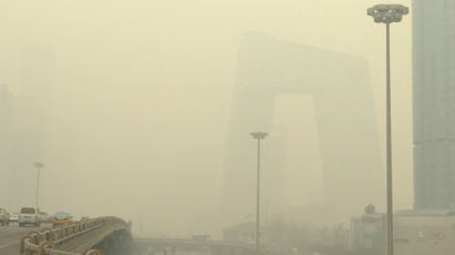 중국 스모그, "공기에서 타는 냄새가" 기준치 56배 최악