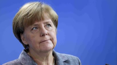 독일 묻지마 난민 수용 폐기…메르켈 "망명 신청이 거부된 상당수는 강제 송환"