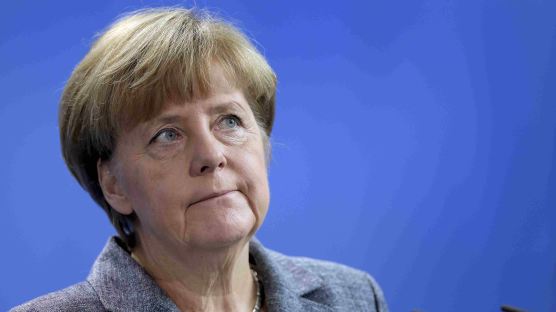 독일 묻지마 난민 수용 폐기…메르켈 "망명 신청이 거부된 상당수는 강제 송환"