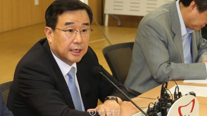 [정치] 김정훈 정책위의장 "한·중 FTA 11월까지 처리 않으면 효과 반감"