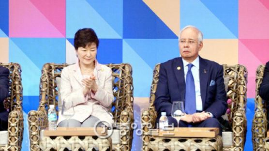 미·중 경제블록 기싸움 … FTAAP 언급 피한 박 대통령