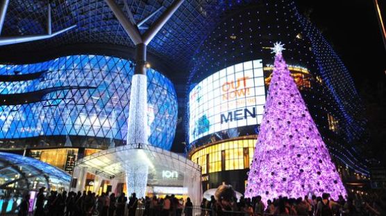 화려한 대형 트리와 빛의 파도가 넘실대는 곳, 메리 크리스마스 싱가포르