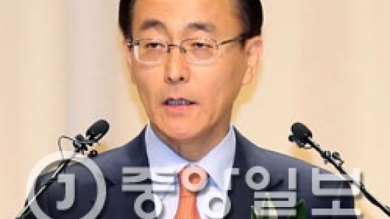 “법질서 훼손엔 강력 대응 정치 수사엔 법불아귀”