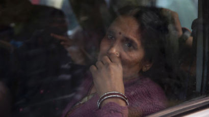 [국제] 미성년자란 이유로 잔혹한 성범죄자 석방… 인도 공분
