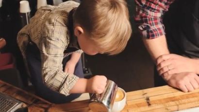 [영상]3살, 세계 최연소 바리스타! 그 커피 맛은? 