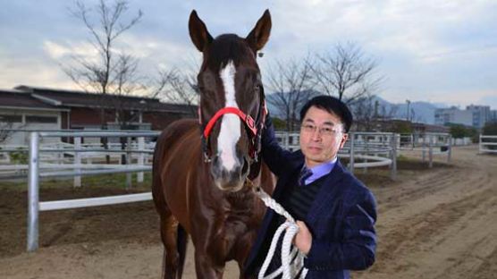 경주마 이름으로 1억기부, 마주 정영식씨