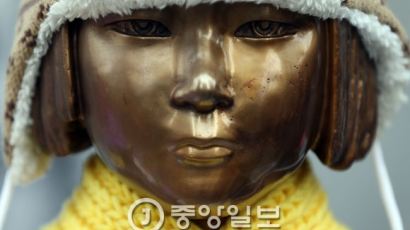 '아리랑 변주곡' 울려퍼진 인사동 거리…"소녀상 이전 반대합니다"