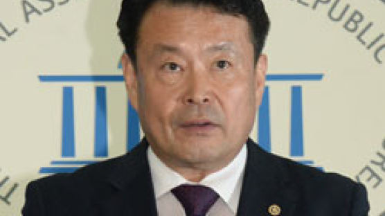 김대년 선거구획정위원장 사퇴 … 직권상정도 물 건너가 ‘총선 대란’