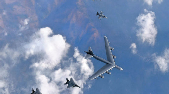 [단독] B-52 무력시위 … 카터가 제안했다
