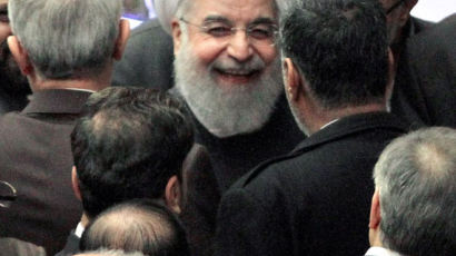 [사진] 활짝 웃는 이란 대통령
