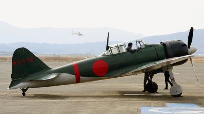 2차대전 가미카제 전투기, 71년 만에 비행