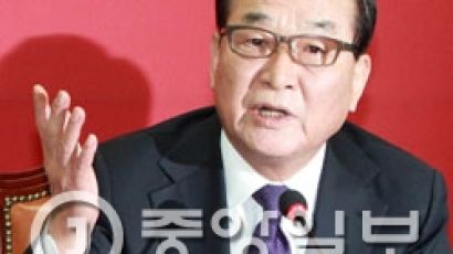 김무성-친박 ‘권력자 발언’ 공방…“공천위원장 인선 힘겨루기” 시각