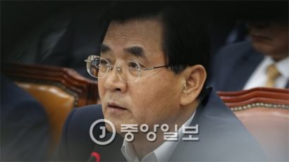 [단독] 김대환 노사정위원장, 최영기 상임위원 동반 사의 표명