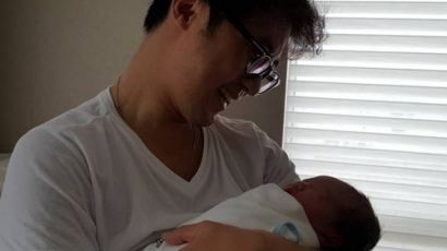 안재욱, 딸 출산에 감사인사 "아빠가 되었어요…건강하게 키울게요"