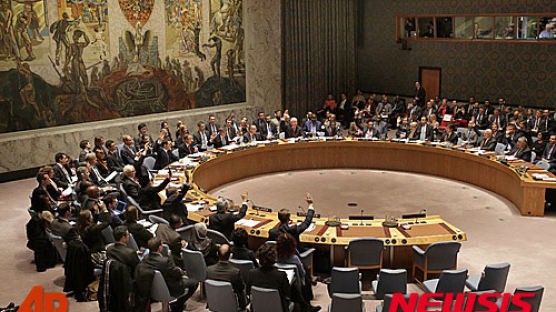유엔 안보리 대북제재 결의 채택 "유엔 역사상 가장 강력"