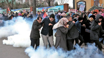 ‘반정부’ 터키 최대 일간지, 강제 법정관리