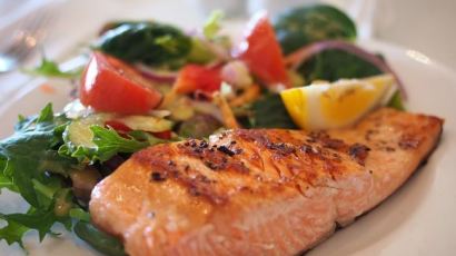 몸에 좋은 '착한 지방' 식품 10가지 먹는 법, "일주일에 생선 2번만 먹어도…"