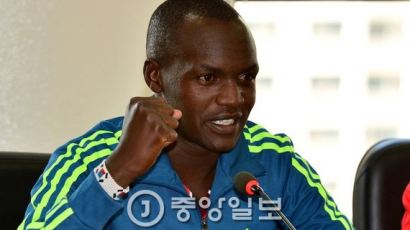 '귀화 추진 마라토너' 에루페, 한국 개최 마라톤 최고 기록 작성