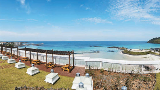 [부동산] ‘제주도의 몰디브’ 함덕해변 호텔