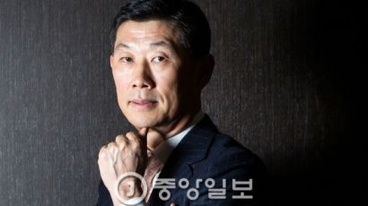 [J가 만난 사람] 닥공 아닙니다, 김홍국의 닭공