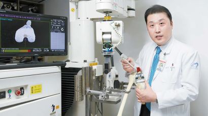[건강한 가족] 로봇 이용한 인공관절수술 세계 최다, 정확도 100% 육박