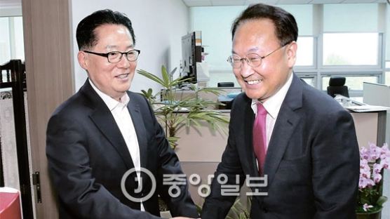 박지원, 전화한 문희상에게 “당신은 친노, 국회의장 안 돼”