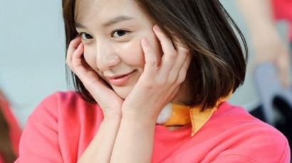 '런닝맨' 김지원, 꽃받침 포즈에 싱그러운 미소…"미모 폭발"