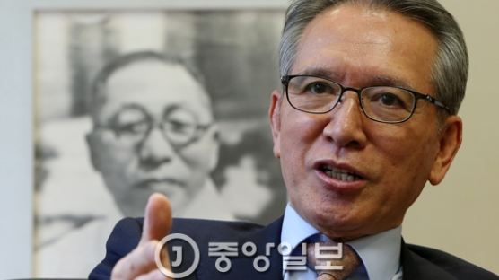 김형오 전 국회의장 "새누리당 비대위원장, 난 적절하지 않다"