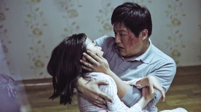 [매거진M] 나홍진 감독의 '곡성(哭聲)을 읽는 세 가지 시선…①김형석 영화저널리스트