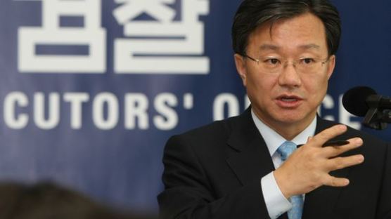 홍만표 변호사, 유사수신 혐의 무죄받은 양돈업체 주주의혹