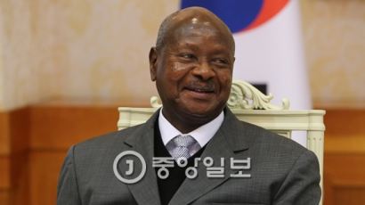 우간다 대통령 "북한과 안보·군사·경찰 분야 협력 중단"