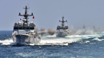 해군 서해해상기동훈련…함포훈련 실시