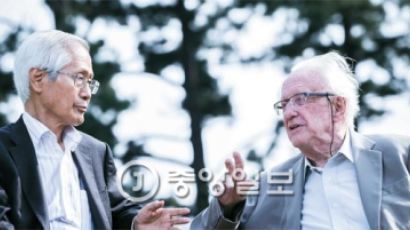 [직격 인터뷰] 김영희 묻고 요한 갈퉁 답하다 “북한 붕괴보다 붕괴론이 먼저 무너질 것”