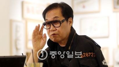 조영남 "서울서 재판받게 해달라" 법원에 이송신청