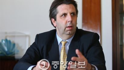 리퍼트 美대사 "5·18 기록물 공개 적극 검토"