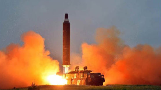 북한이 발사한 ‘화성-10’, 무수단 미사일 맞나…“신형 미사일 아닌지 재평가해야”