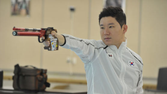 사격 진종오, '올림픽 전초전' 바쿠 월드컵서 이틀 연속 메달